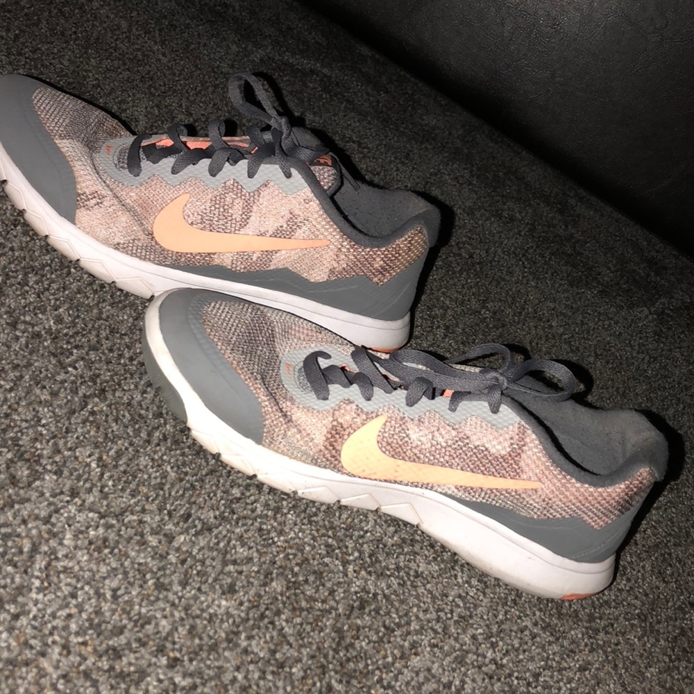 Nike shoes